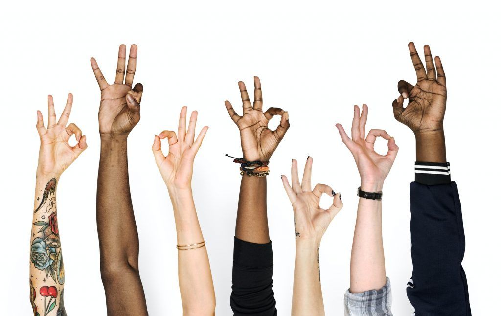 Hand holding variation of object