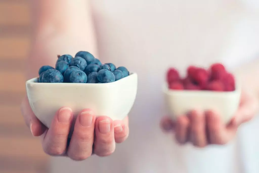 Choose blueberries over raspberries