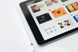 Top 15 Best Graphic Design Tools and Software To Try In 2021 (Pros and Cons Included)