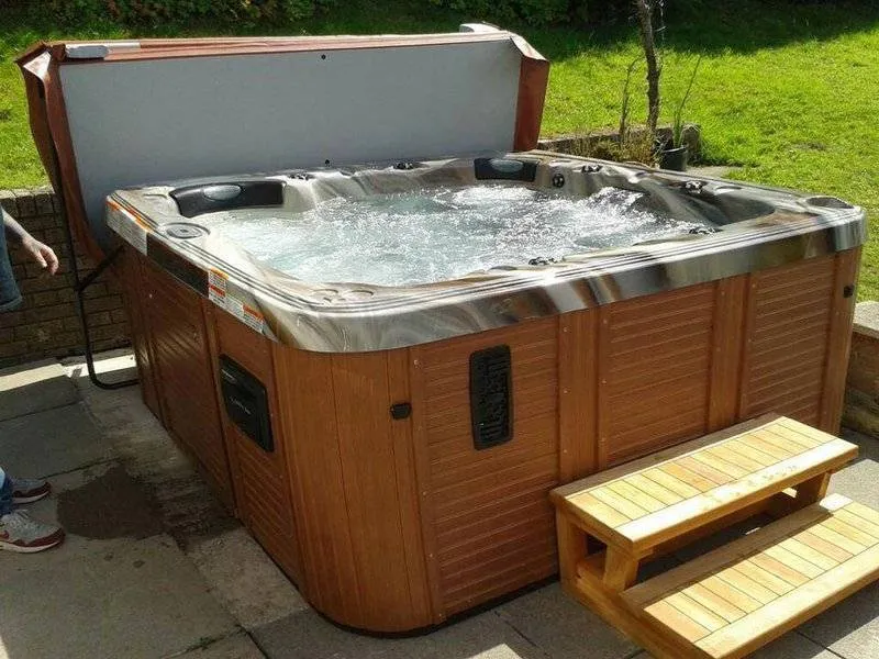 Catalina-Hot-Tub-Brands