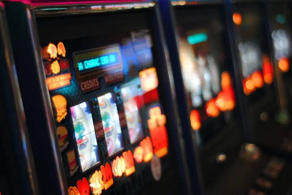 How to Make Money on Online Roulette
